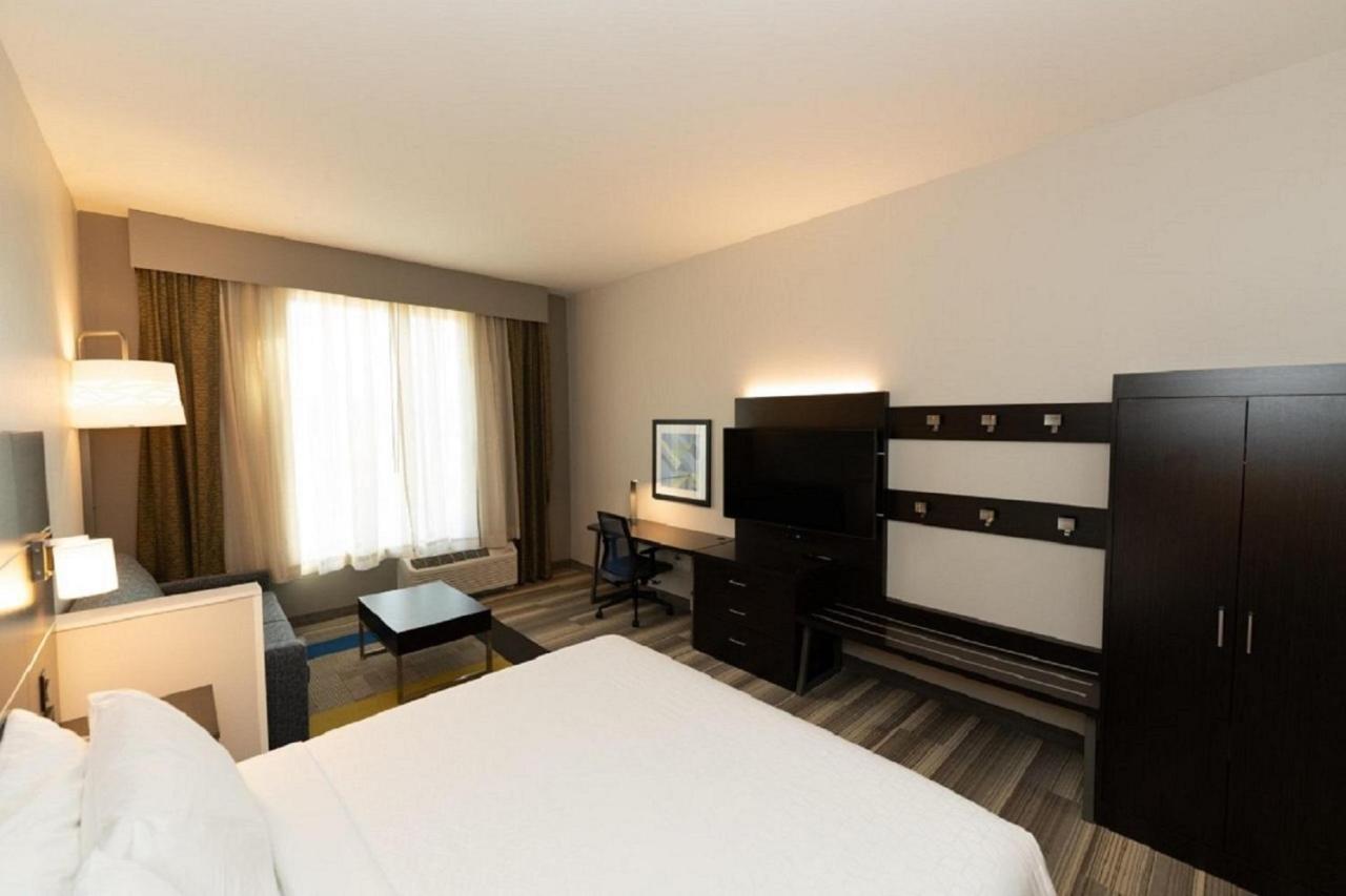 Hotel Express & - Berry Farms By Ihg