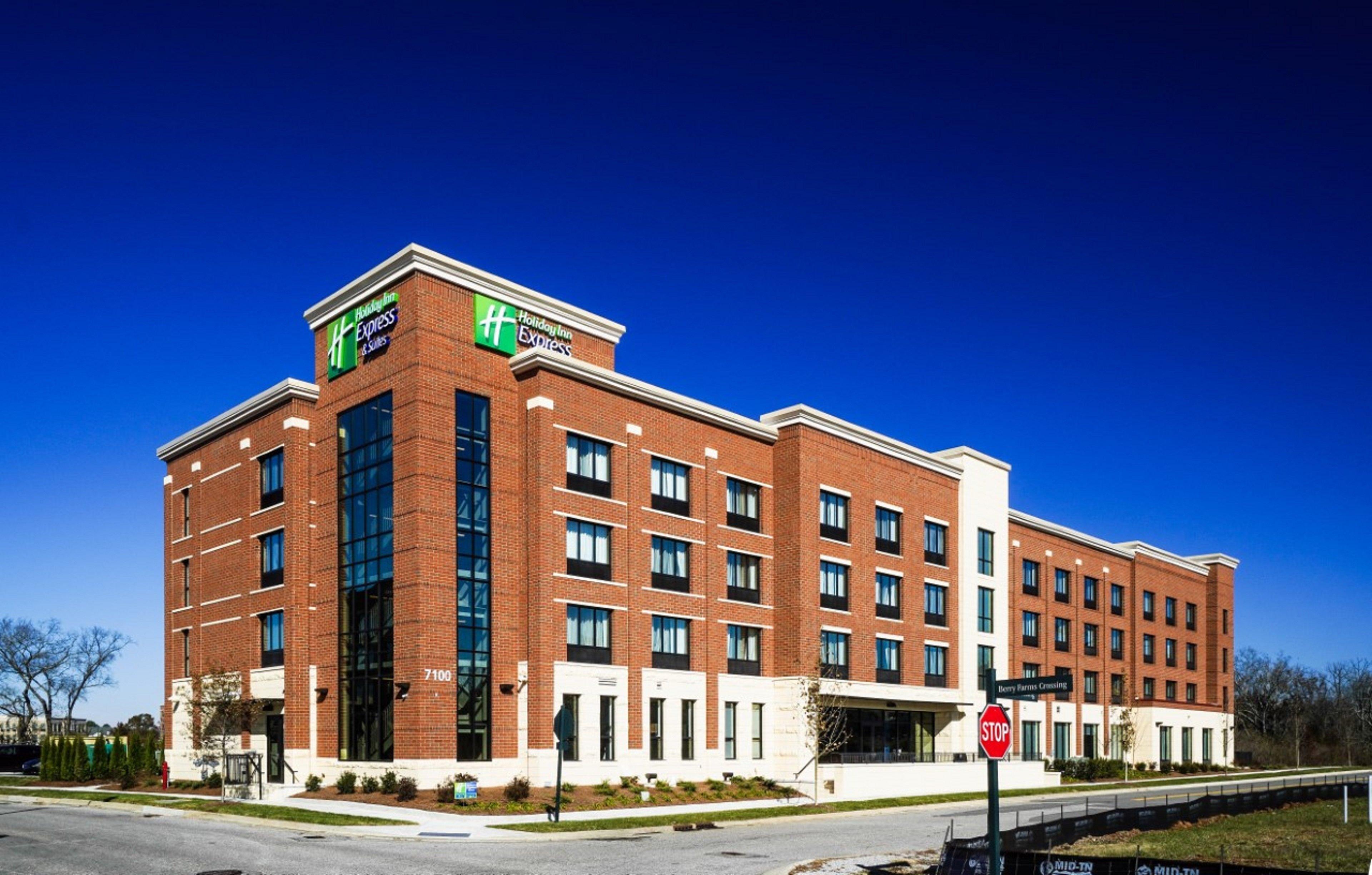 Hotel Express & - Berry Farms By Ihg