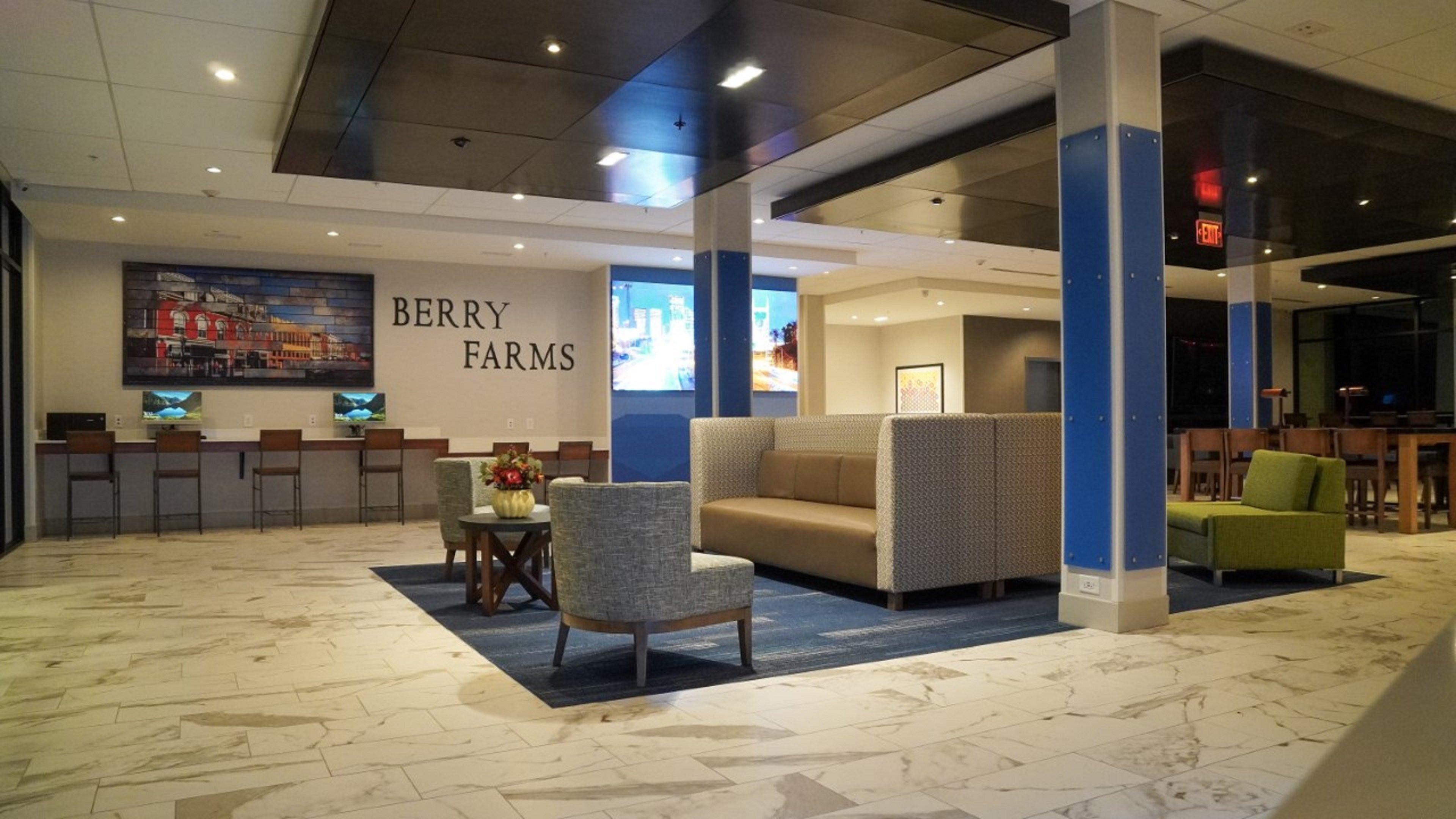 Hotel Express & - Berry Farms By Ihg